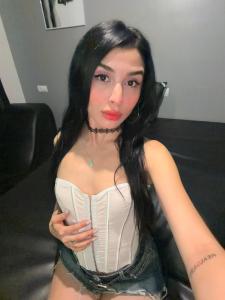 632298867: Chica busca chico en Ibiza