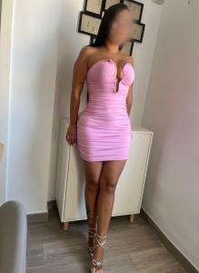 653697561: Chica busca chico en Málaga