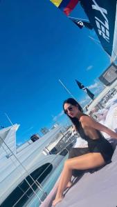 610658218: Chica busca chico en Cádiz