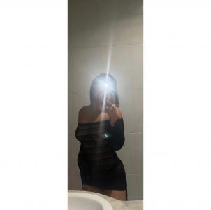 605559208: Chica busca chico en Barcelona