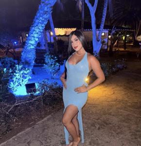 604195677: Chica busca chico en La Coruña