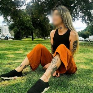 674581151: Chica busca chico en Barcelona