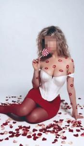 627741392: Chica busca chico en Málaga