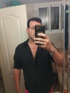 614434585: Chico busca chica en Málaga