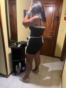 679745839: Chica busca chico en Lugo