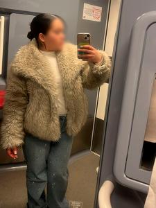 690878198: Chica busca chico en Barcelona