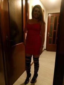 613454632: Chica busca chico en La Coruña