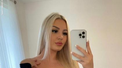 627294221: Chica busca chico en Barcelona