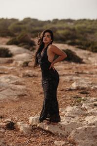 672539377: Chica busca chico en Ibiza