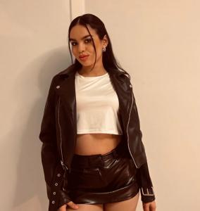 633555124: Chica busca chico en Tenerife