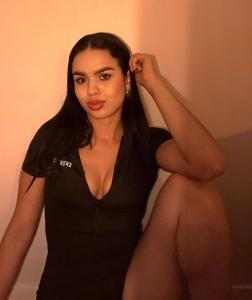 633555124: Chica busca chico en Tenerife