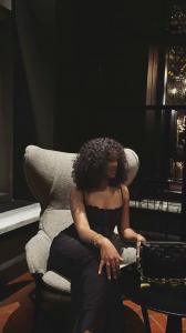 610356414: Chica busca chico en Barcelona