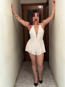 667076873: Chica busca chico en Barcelona