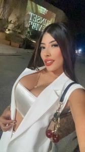 617781634: Chica busca chico en Barcelona