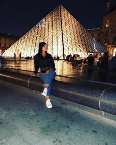 610637216: Chica busca chico en Barcelona