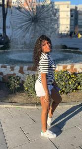 632384854: Chica busca chico en Madrid