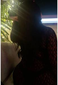 613817317: Chica busca chico en Pontevedra