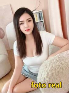 688170880: Chica busca chico en Barcelona