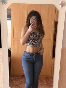 643654540: Chica busca chico en Zaragoza