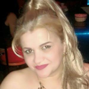 672564136: Chica busca chico en Cáceres