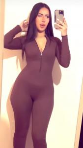 662561699: Chica busca chico en Sevilla