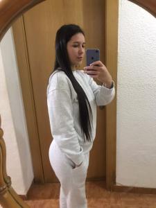 612268971: Chica busca chico en Valencia