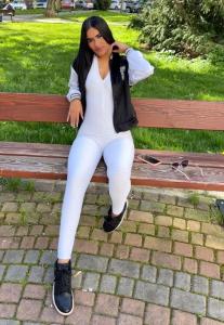 613498058: Chica busca chico en Asturias