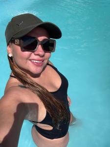 613938165: Chica busca chico en Almería