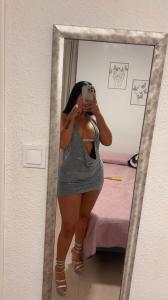 697624169: Chica busca chico en Málaga