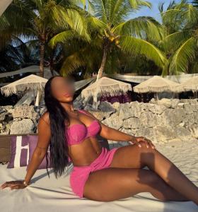 607589873: Chica busca chico en Mallorca