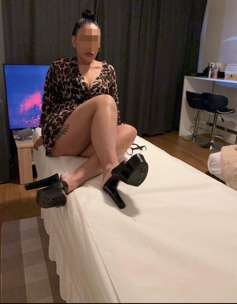 Chica busca chico en Gerona: 