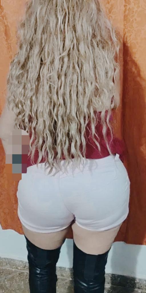 643083445: Chica busca chico en Málaga