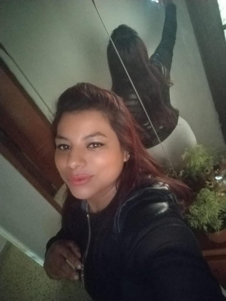 Chica busca chico en Sevilla: 