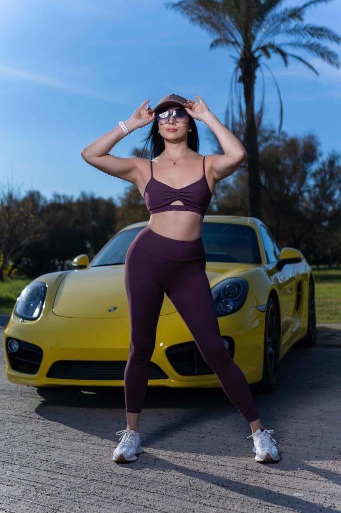 610637216: Chica busca chico en Barcelona