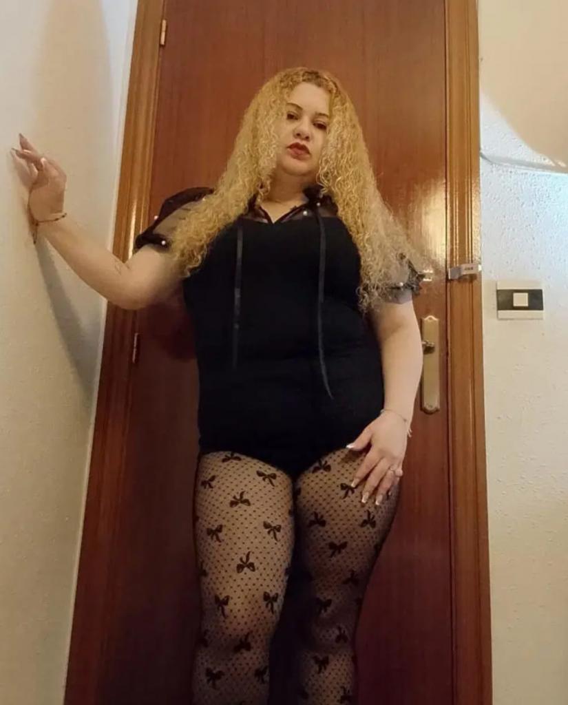 Chica busca chico en La Coruña: 