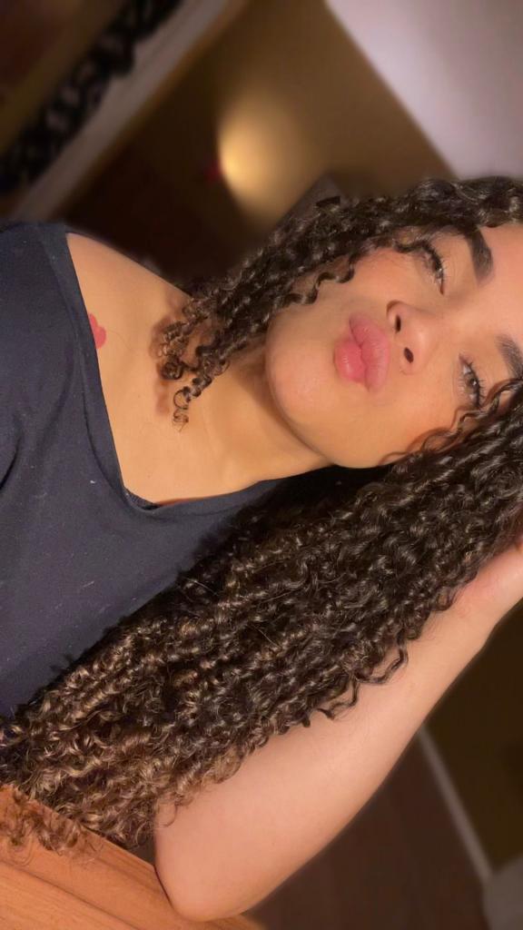 Chica busca chico en Valencia: Chica busca chico