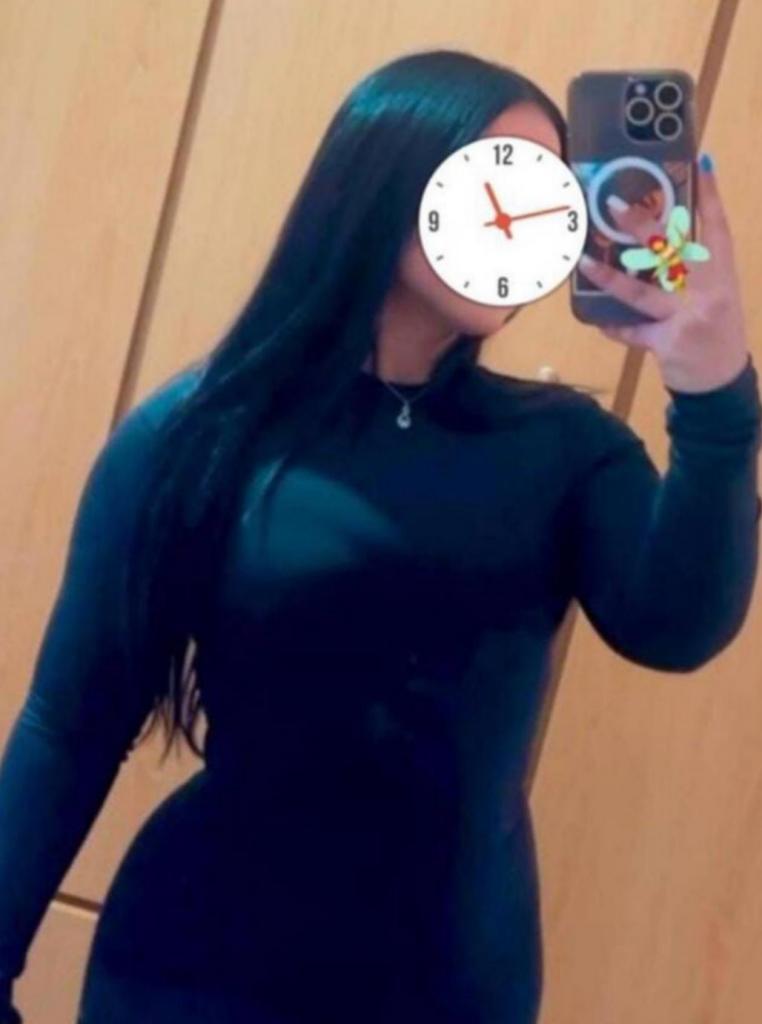Chica busca chico en Almería: 