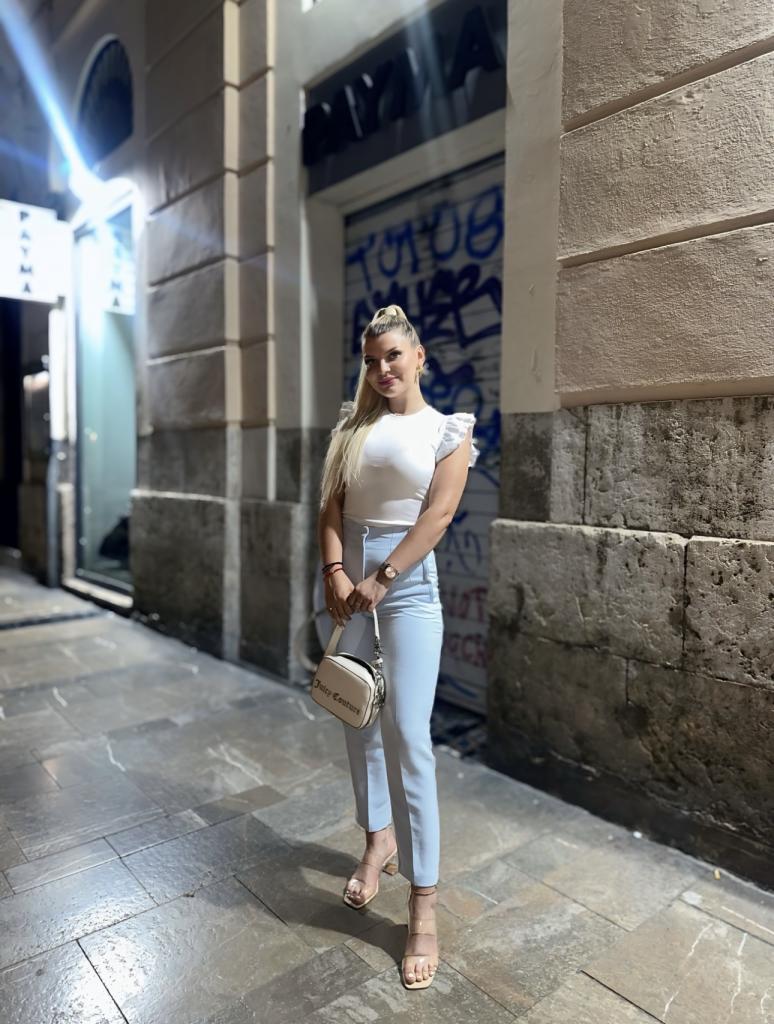 603468214: Chica busca chico en Málaga
