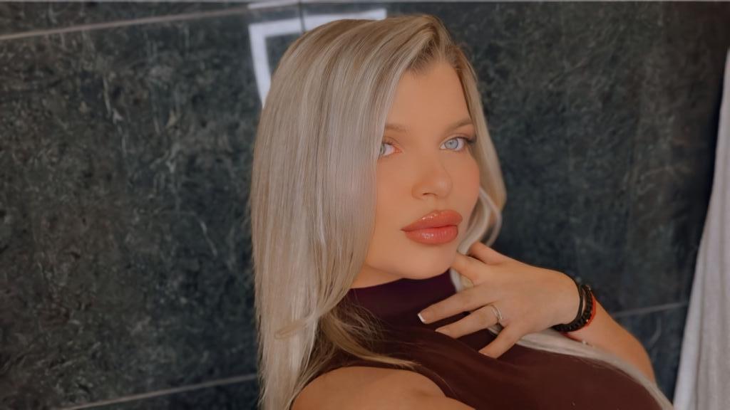 603468214: Chica busca chico en Málaga