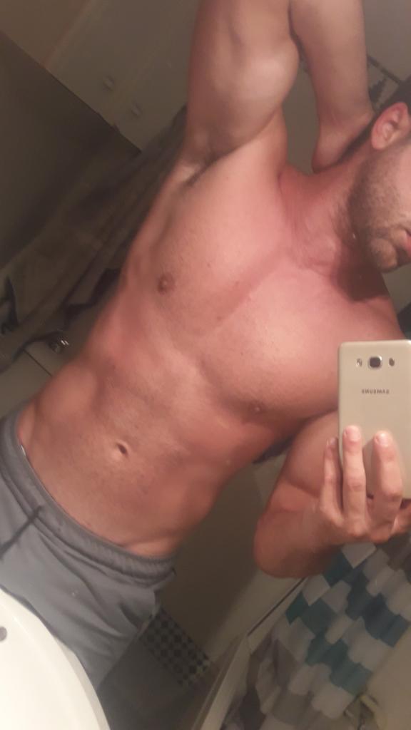 Chico busca chica en Huelva: 