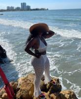 613552491: Chica busca chico en Málaga