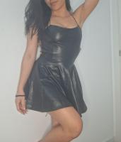 663092104: Chica busca chico en Barcelona