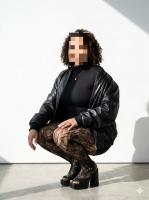 671386206: Chica busca chico en Valencia