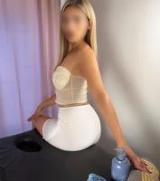 657470239: Chica busca chico en La Coruña