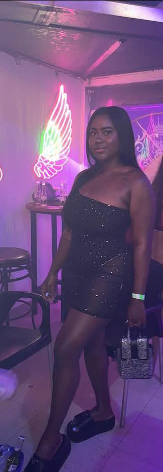 Chica busca chico en Tenerife: 