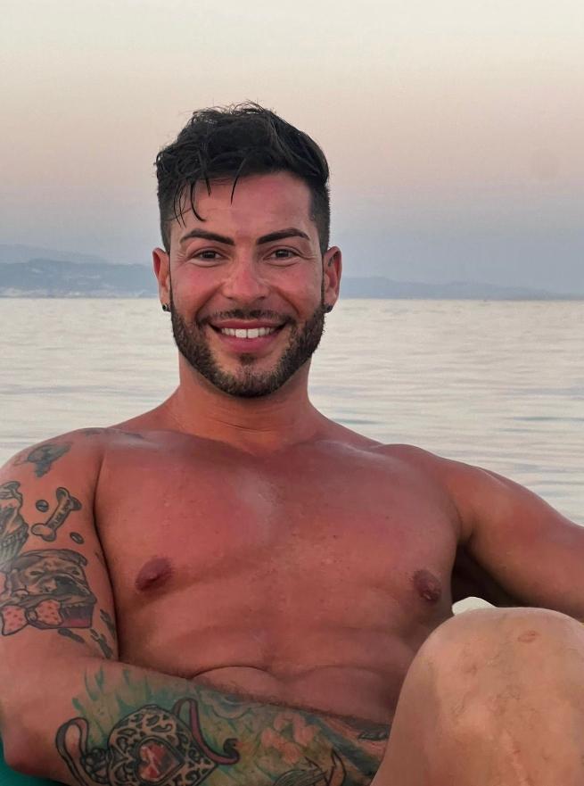 Chico busca chica en Málaga: 