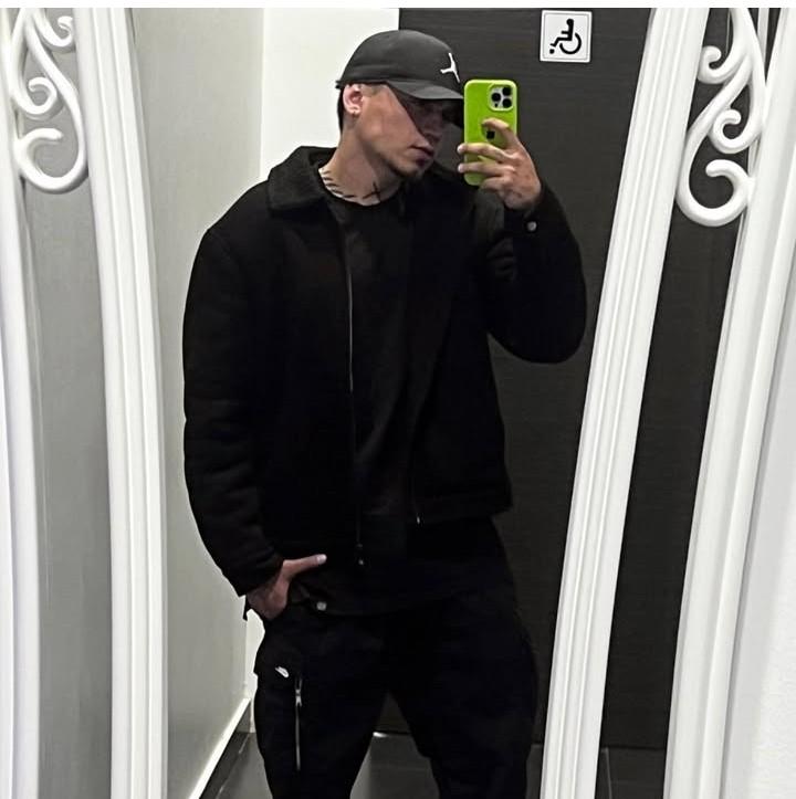 Chico busca chica en Mallorca: 