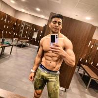 664791199: Chico busca chica en Málaga