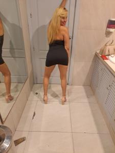 Chica busca chico en Ibiza: 