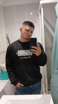 678774884: Chico busca chica en Barcelona